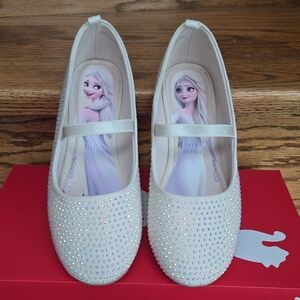 Wore Once Sz 2 Disney White and Sparkly Flats